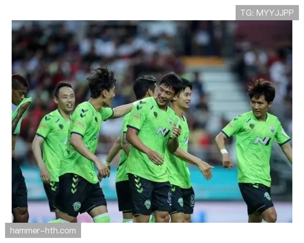 亚冠联赛精英赛阶段各队表现稳健，竞争格局逐步清晰